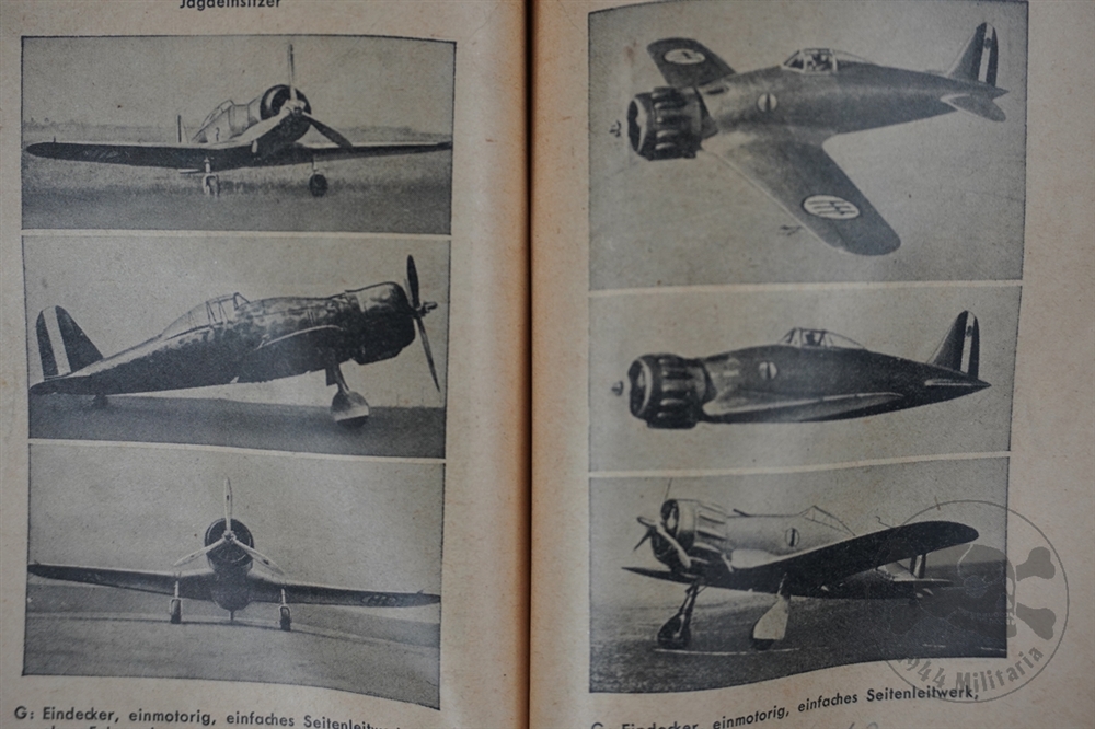 Original German WWII “Kriegsflugzeuge” Aircraft Recognition Book