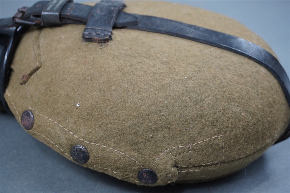 Original German WWII Matching 1 Liter Canteen MN 41