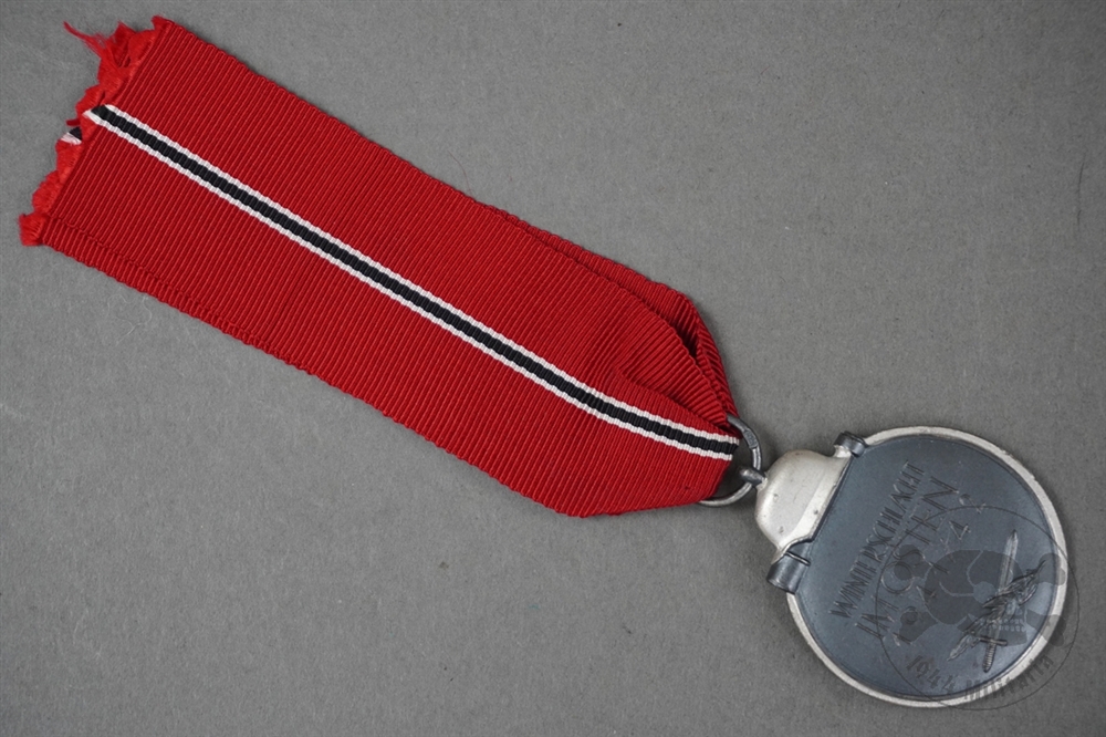 Original German WWII Eastern Front Winter Campaign Medal