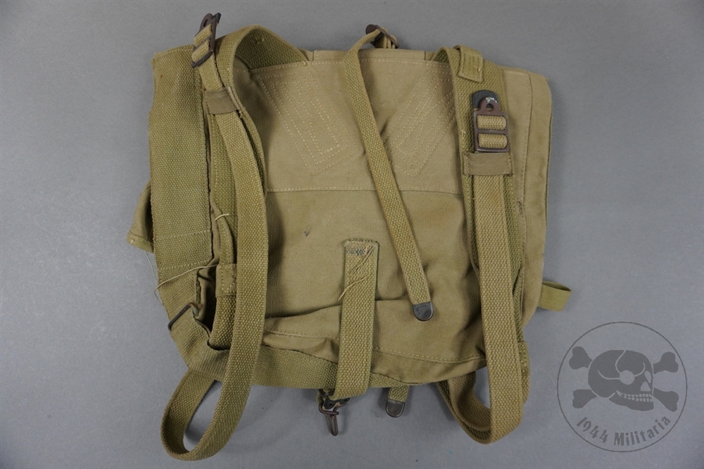 Original US WWII Marine Corps (USMC) M1941 Backpack